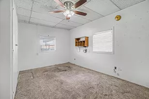 120 Fern Ln, Highlands, TX 77562 - Photo 18