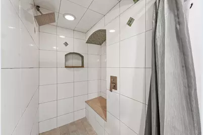 2524 Avenue Q 1/2, Galveston, TX 77550 - Photo 38
