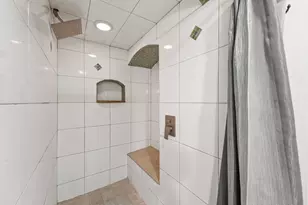 2524 Ave Q 1/2, Galveston, TX 77550 - Photo 38