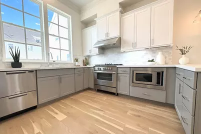 741 Bringhurst Street, Houston, TX 77020 - Photo 2