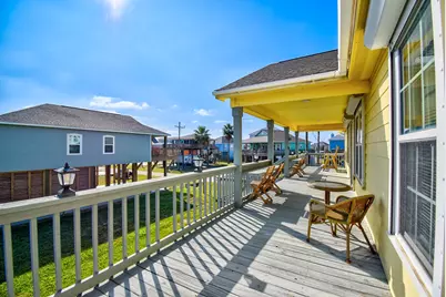906 Meynig Drive, Crystal Beach, TX 77650 - Photo 8