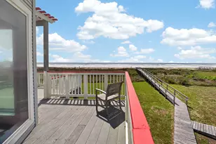 19075 E Kahala Dr, Galveston, TX 77554 - Photo 16