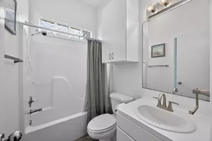 19075 E Kahala Dr, Galveston, TX 77554 - Photo 32