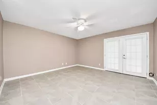 5005 Georgi Ln, Houston, TX 77092 - Photo 18