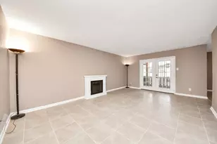 5005 Georgi Ln, Houston, TX 77092 - Photo 4