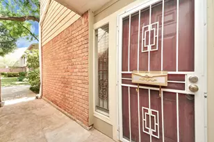5005 Georgi Ln, Houston, TX 77092 - Photo 2