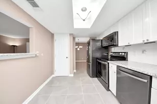 5005 Georgi Ln, Houston, TX 77092 - Photo 10