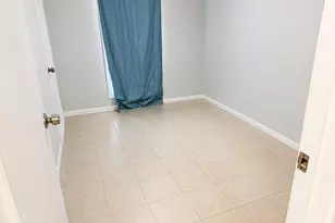 6823 La Violetta Dr, Houston, TX 77083 - Photo 6