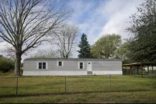 2587 Isbell Ln, Silsbee, TX 77656 - Photo 8