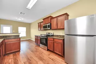 6915 Primrose Rd, Baytown, TX 77521 - Photo 14