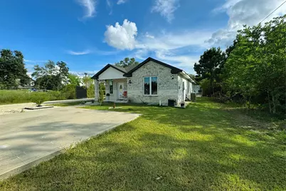 143 County Road 5134, Cleveland, TX 77327 - Photo 4