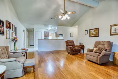 6204 Creekside Ln, League City, TX 77573 - Photo 4