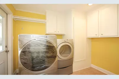 4809 Saxon Street, Bellaire, TX 77401 - Photo 18