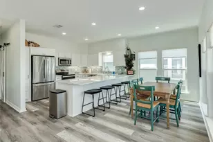 13817 Doubloon Ave, Galveston, TX 77554 - Photo 16