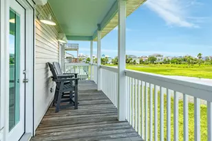 13817 Doubloon Ave, Galveston, TX 77554 - Photo 6