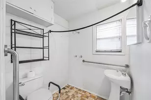 3731 Reveille St, Houston, TX 77087 - Photo 16