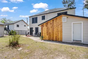 2629 W Main St, Baytown, TX 77520 - Photo 2