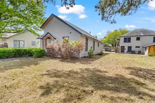 2629 W Main St, Baytown, TX 77520 - Photo 8