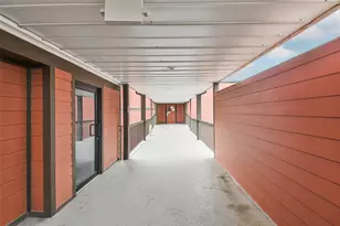 1025 Swanson St, Houston, TX 77030 - Photo 4