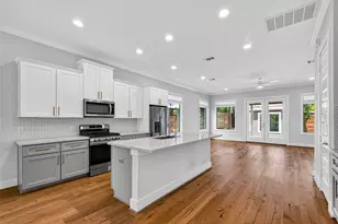 935 Bunton St, Houston, TX 77009 - Photo 14