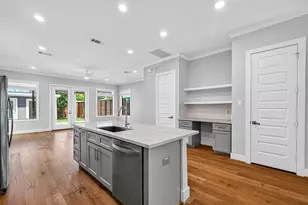 935 Bunton St, Houston, TX 77009 - Photo 16
