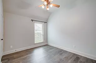 13937 Naples Park Ct, Pearland, TX 77584 - Photo 32