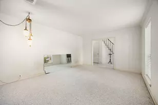 5407 Old Lodge Dr, Houston, TX 77066 - Photo 6