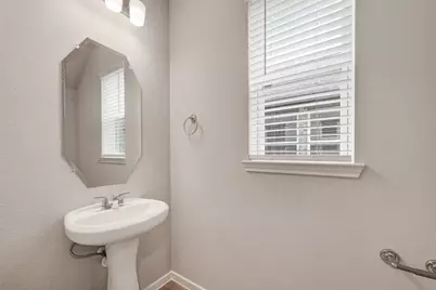 2107 Spring Hollow Drive, Baytown, TX 77521 - Photo 28