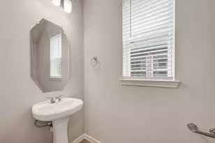 2107 Spring Hollow Dr, Baytown, TX 77521 - Photo 28