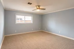 2820 Oleander Ln, Groves, TX 77619 - Photo 8