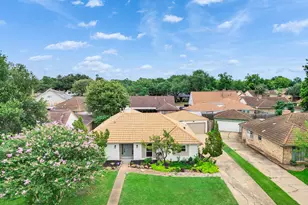 10519 Kirkwren Dr, Houston, TX 77089 - Photo 16