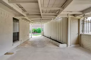 10519 Kirkwren Dr, Houston, TX 77089 - Photo 40