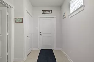 1217 Red Hills Dr, Rosharon, TX 77583 - Photo 4