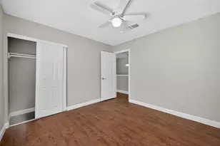 7711 Del Glen Ln, Houston, TX 77072 - Photo 14