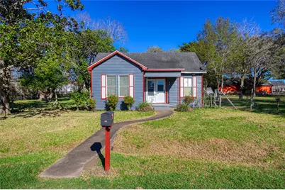 209 Avenue H, Van Vleck, TX 77482 - Photo 1