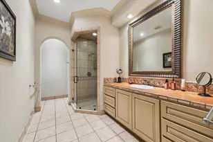 2 Lacewood Ln, Piney Point Village, TX 77024 - Photo 32