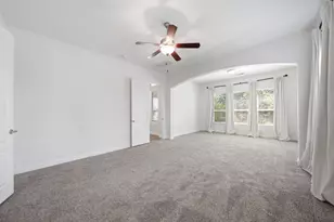 10243 S Goshawk Trl, Conroe, TX 77385 - Photo 20
