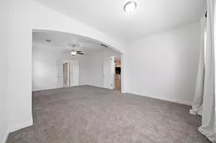 10243 S Goshawk Trl, Conroe, TX 77385 - Photo 22