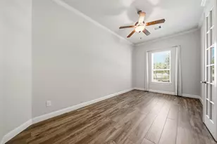 10243 S Goshawk Trl, Conroe, TX 77385 - Photo 6