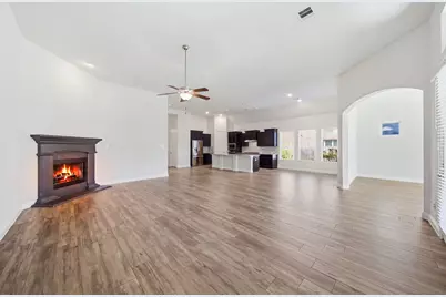 10243 S Goshawk Trail, Conroe, TX 77385 - Photo 10