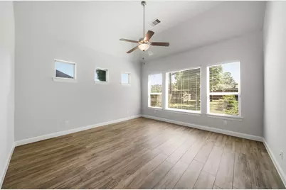 10243 S Goshawk Trail, Conroe, TX 77385 - Photo 16