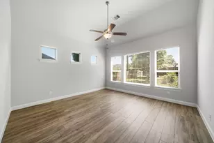 10243 S Goshawk Trl, Conroe, TX 77385 - Photo 16