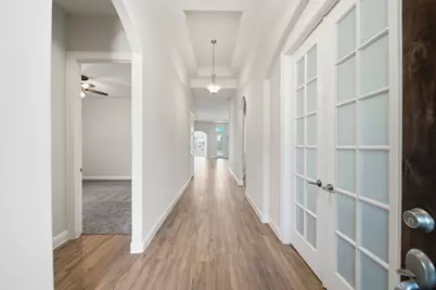 10243 S Goshawk Trail, Conroe, TX 77385 - Photo 4