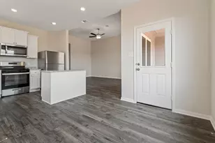 329 Fastboy Ln, Waller, TX 77484 - Photo 10