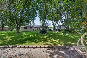 12803 Fairlane Dr, Pearland, TX 77581 - Photo 30