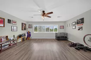 12803 Fairlane Dr, Pearland, TX 77581 - Photo 16