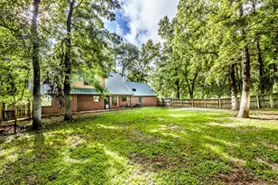 3660 Redbud Ln, Huntsville, TX 77340 - Photo 24