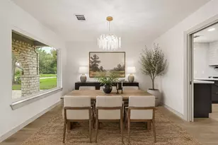 11306 Valley Spring Dr, Houston, TX 77043 - Photo 18