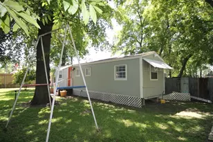 734-A McDaniel St, Houston, TX 77022 - Photo 2