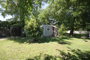 734-A McDaniel St, Houston, TX 77022 - Photo 4